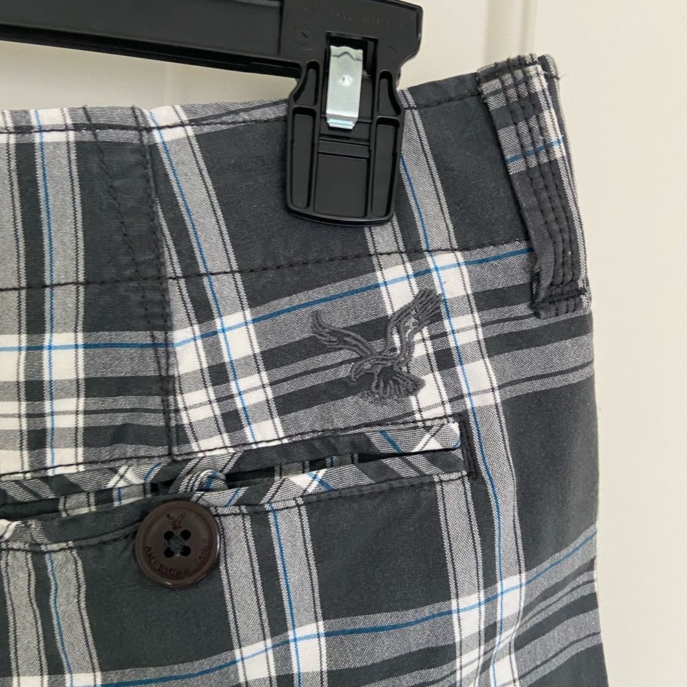NWOT American Eagle men’s gray white plaid longer length khaki shorts‎ size 33 - Picture 4 of 7